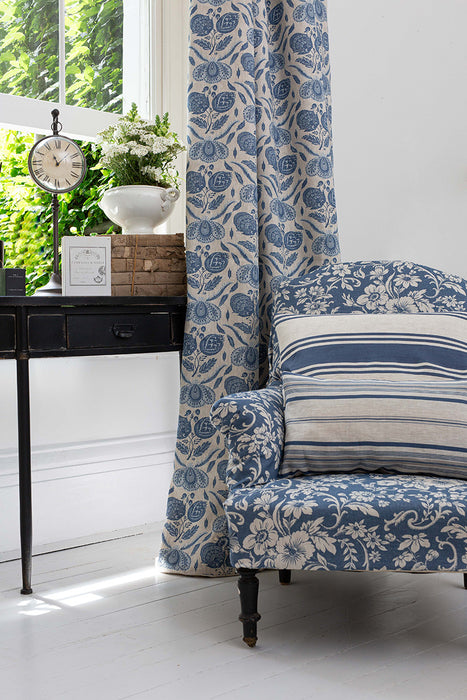 Ferdinand Navy on Natural Linen